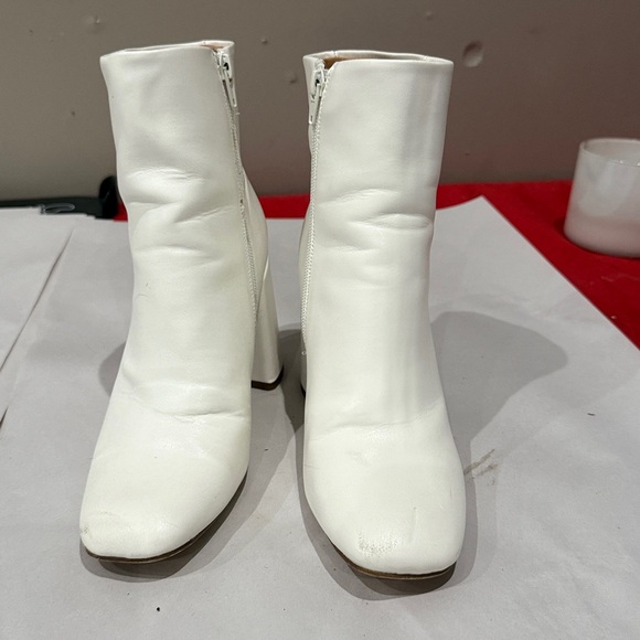 Madden Girl Chic White Heeled Boots - Picture 2 of 5